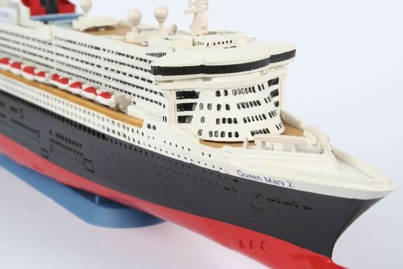 Океанский лайнер Queen Mary 2, Revell 1:1200, 05808 (Подарочный набор)